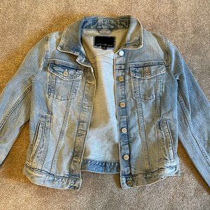 Banana Republic Denim Jacket - size 2, never worn